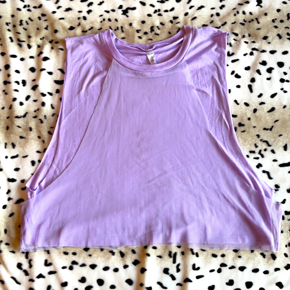 Alo mirage crop top (color- ultraviolet)